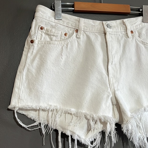 Levi’s Premium 501 Cut Off Denim Jean Shorts - Picture 7 of 16